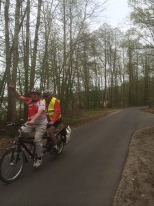 Per Tandem durch den Wald